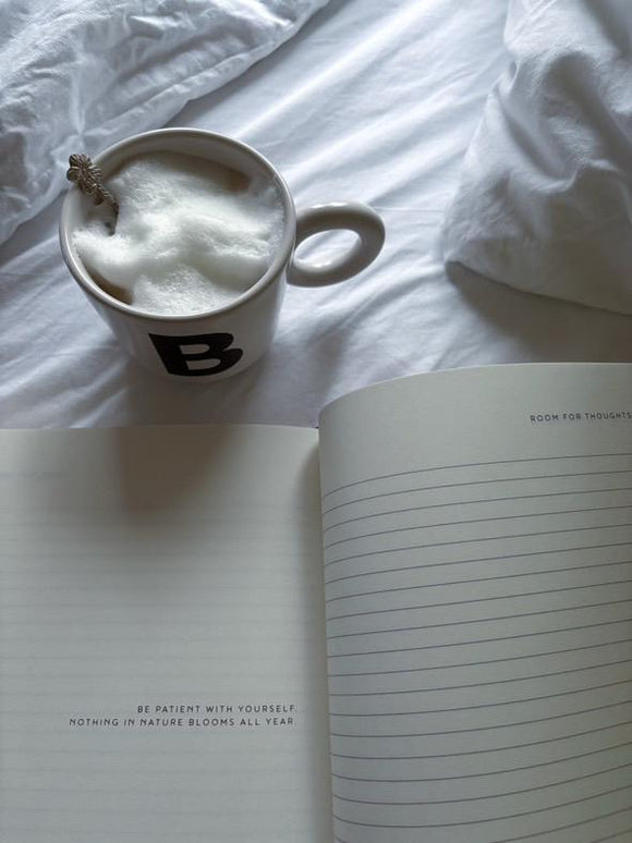 Astrologie April 2026: Nieuwe Maan in Ram & Volle Maan in Weegschaal